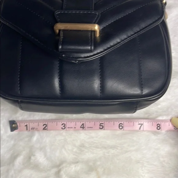 Black Soft Faux Leather quilted Shoulder Bag - Picture 5 of 10